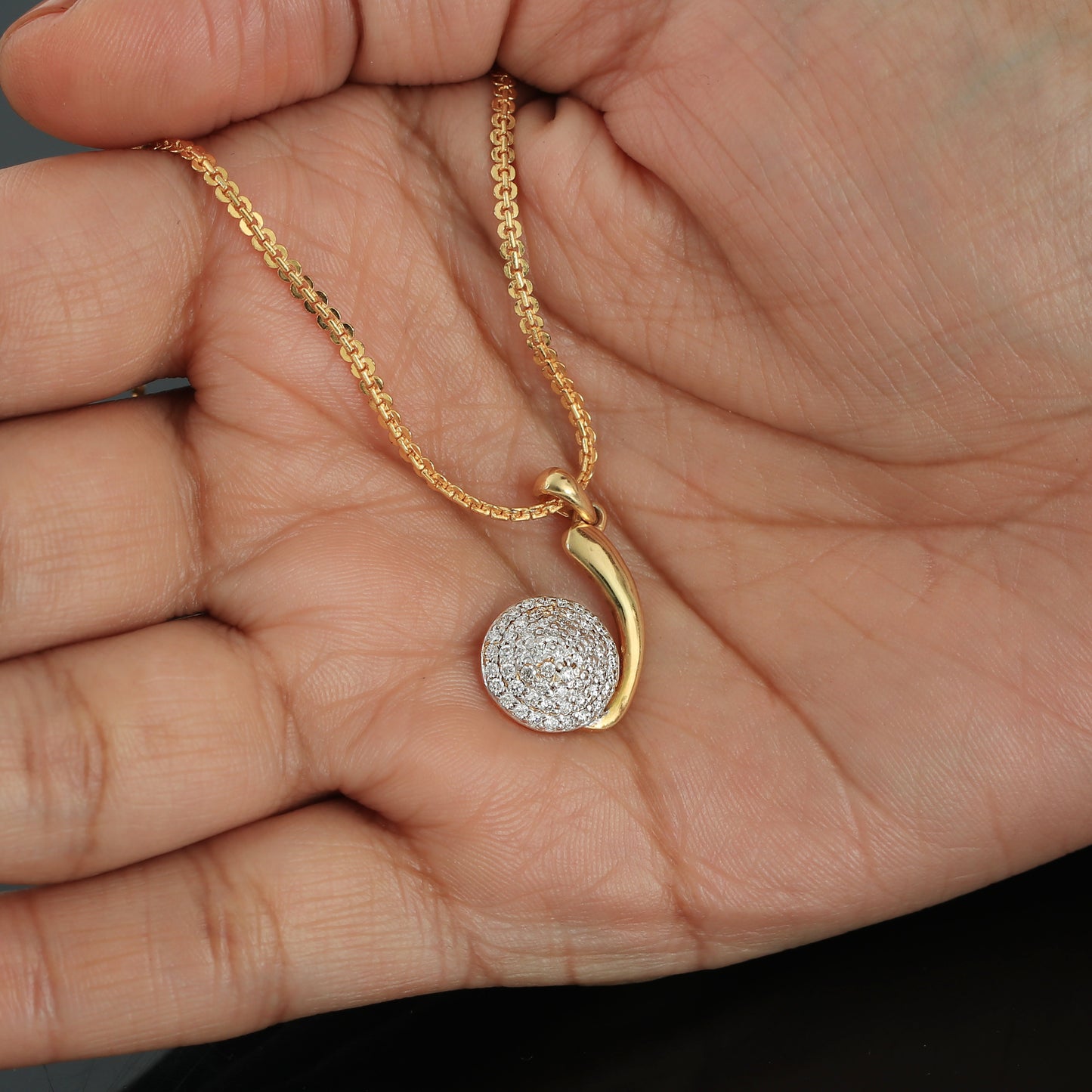 Elegant 0.44 Ct 18K Gold Pendant IGI Certified Natural Diamond for Women