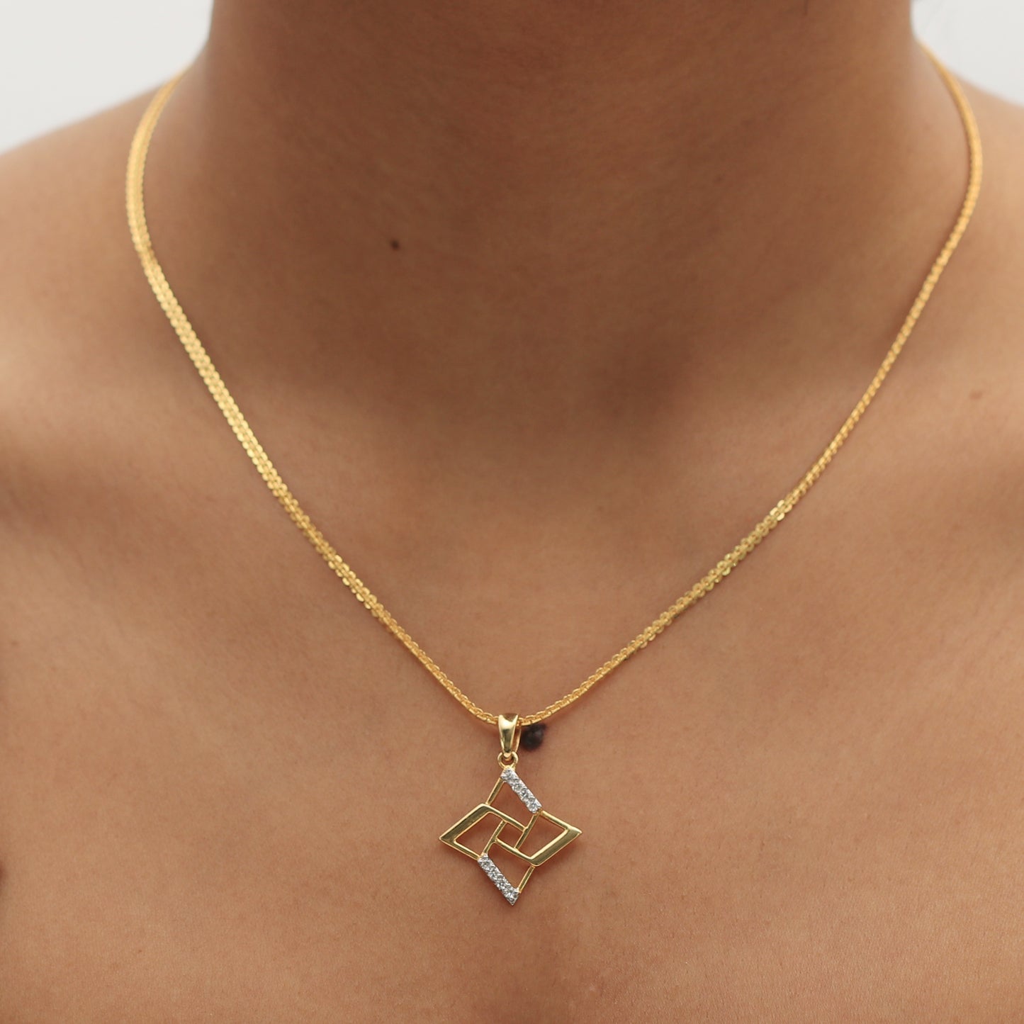 0.31 Ct. 18KT Yellow Gold Natural Diamond Pendant And Earrings Set for Gifting