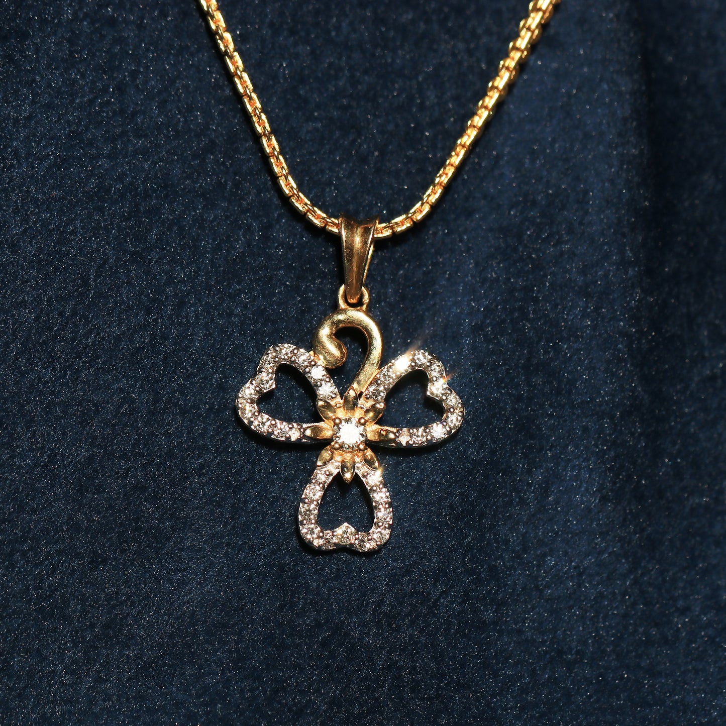 0.31 Ct. Natural Diamond Pendant in 18K Gold Jewelry For Women IGI Certified