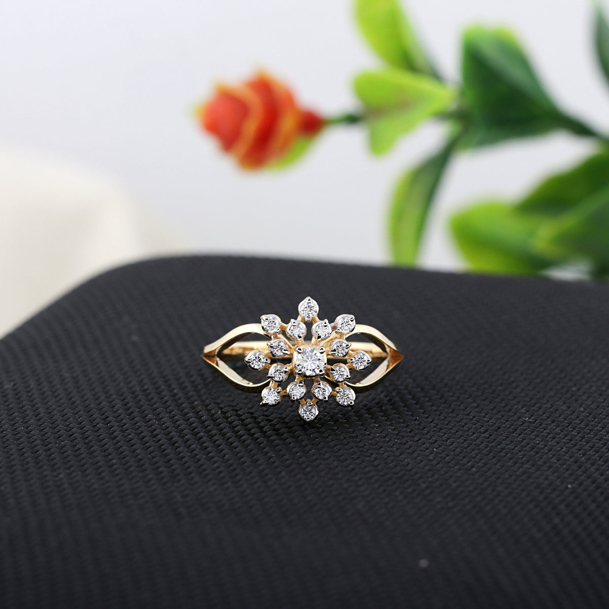 IGI Certified Lab Grown Diamond Oval Halo Ring, 0.24ct tw — 18K Solid Gold