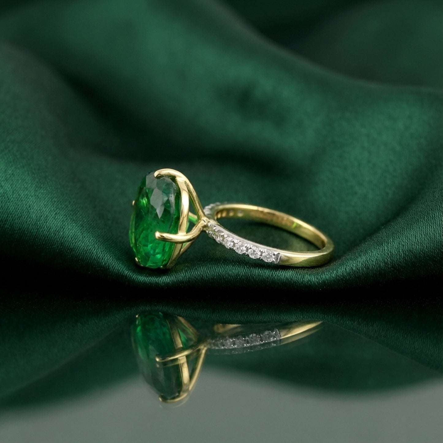 IGI Certified Lab Grown Emerald Cushion-Cut Diamond Halo Ring — 9K/14K Solid Gold