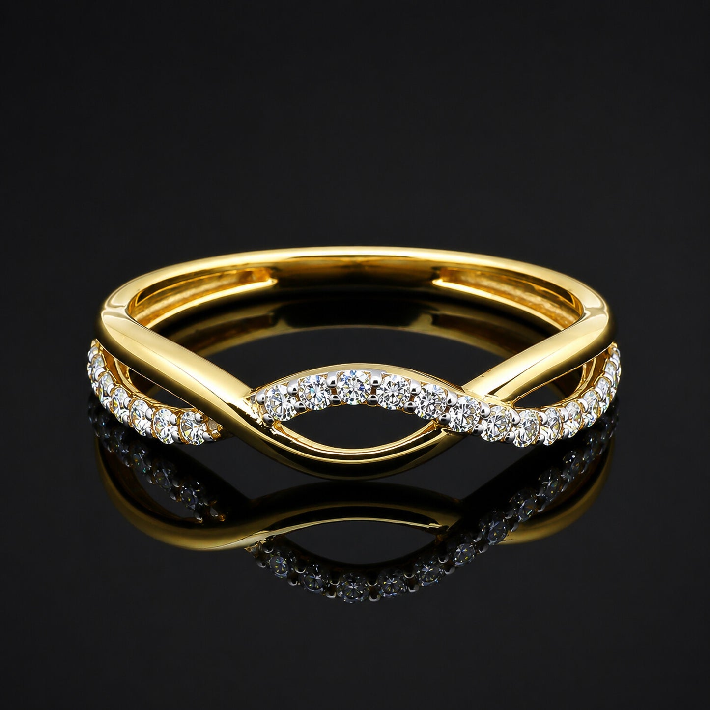 IGI Certified Lab Grown Diamond 0.22ct Round Halo Cluster Ring — 18K Solid Gold