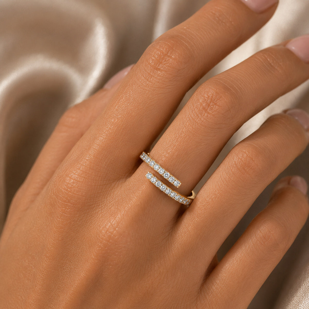 IGI Certified Lab Grown Diamond Round-Cut Ring — Solid 18K Gold