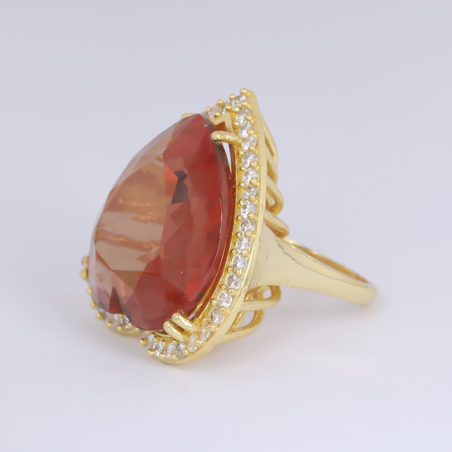 IGI Certified Lab Grown Diamond 0.25ct Heart Pavé Motif Ring — 14K/18K Solid Gold