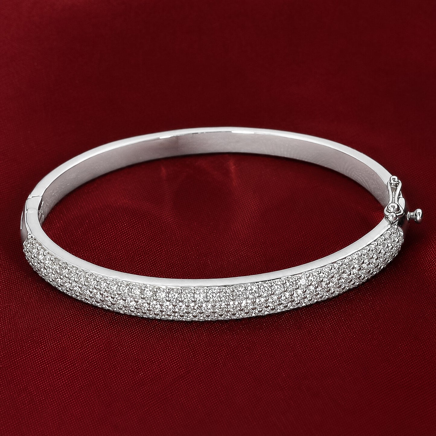 IGI Certified Lab Grown Diamond Half-Set Gold Bangle — 18K Solid Gold, 3.26 Carat