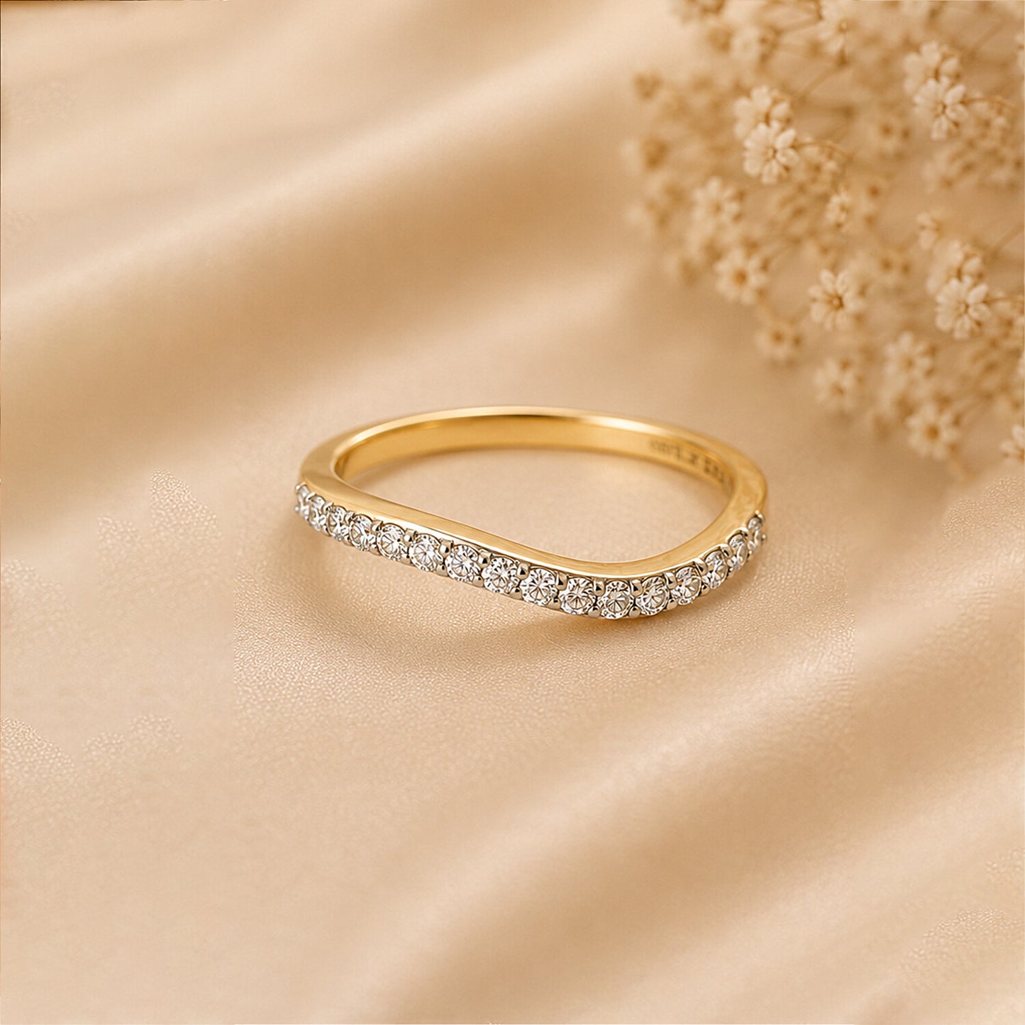 IGI Certified Lab Grown Diamond Round-Cut Halo Ring — 18K Solid Gold