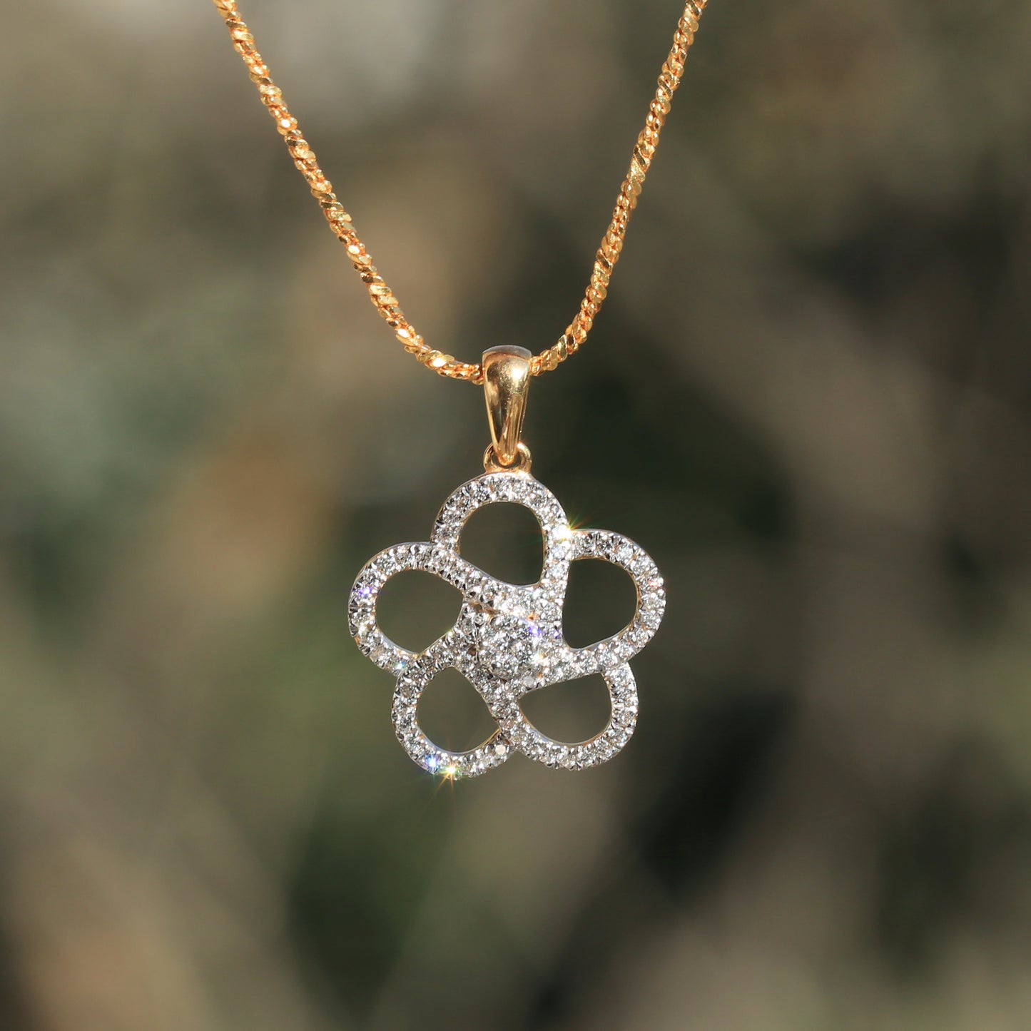 0.63 Ct Gold Diamond Pendant Necklace IGI Certified G-H VS Classic Style