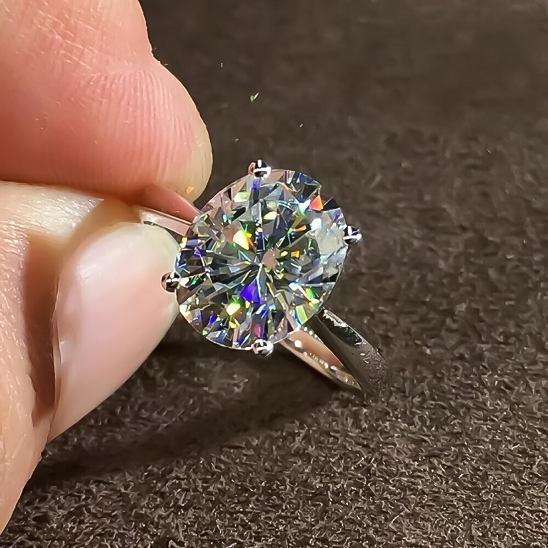 Solitaire 3.50 ct DEW Oval Cut White Moissanite in Engagement Ring 18K Gold Plated Verm 18K Gold Plated