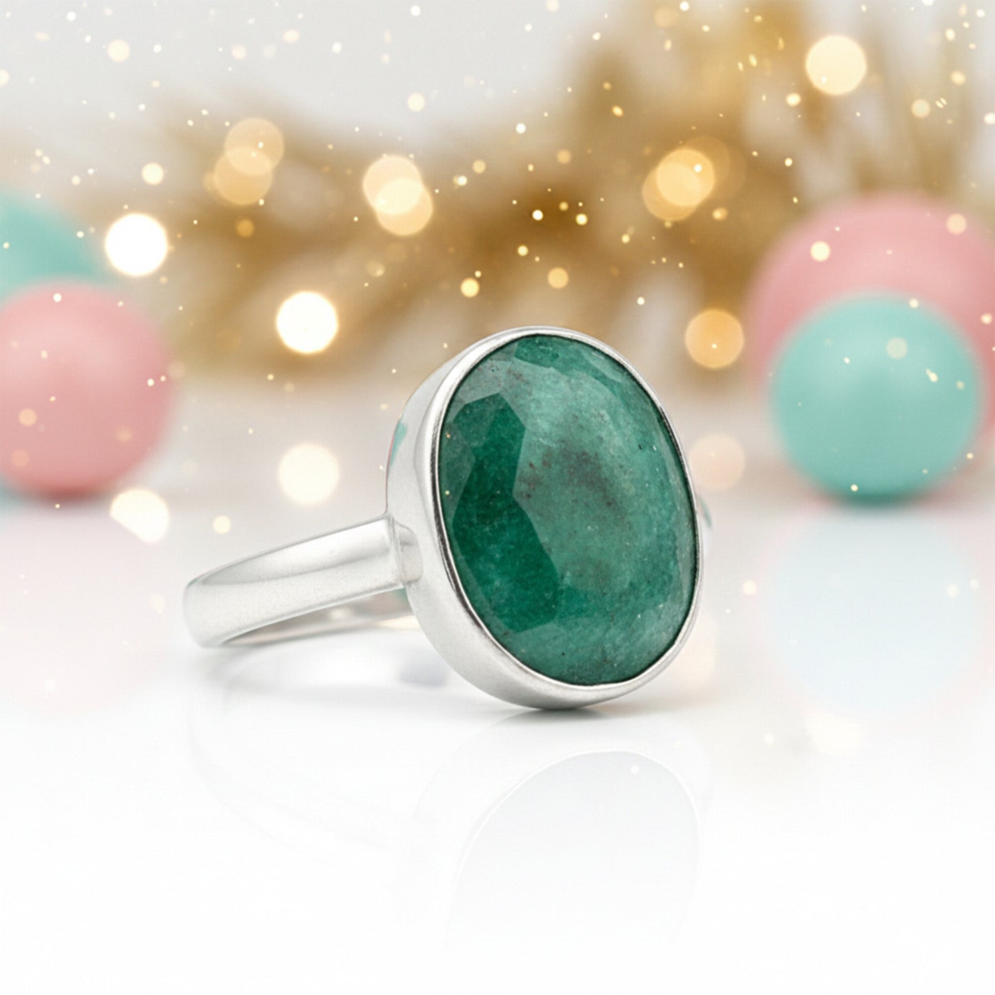 Certified Oval Cut Green Emerald 8.00 Ct Ring in 925 Sterling Silver for Women