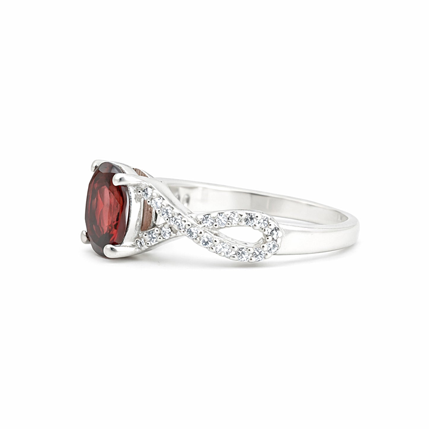 Red Ruby Oval Cut Ring 3.50 Ct in 925 Sterling Silver for Engagement Chic Design