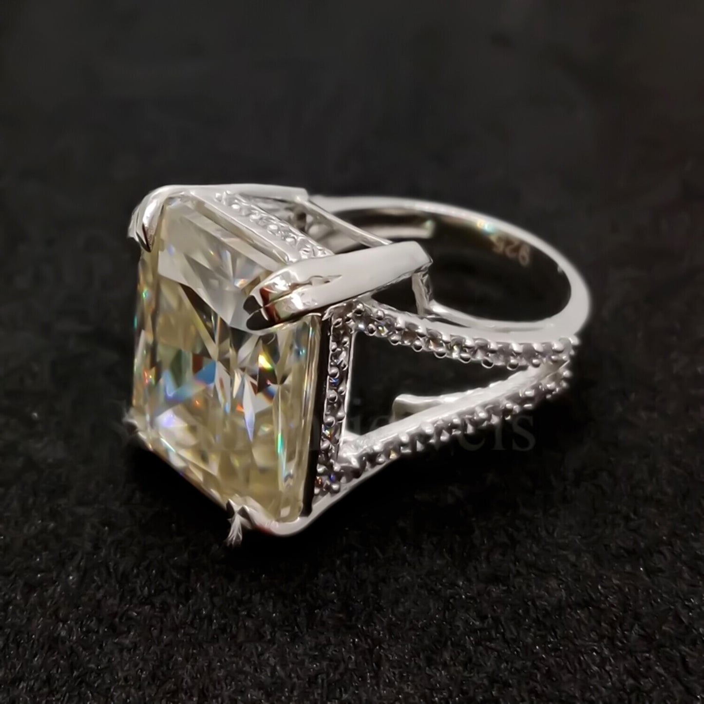 15.65 Ct Off White Moissanite Solitaire Ring Wedding Gift for Wife 18K Gold Plated 18K Gold Plated