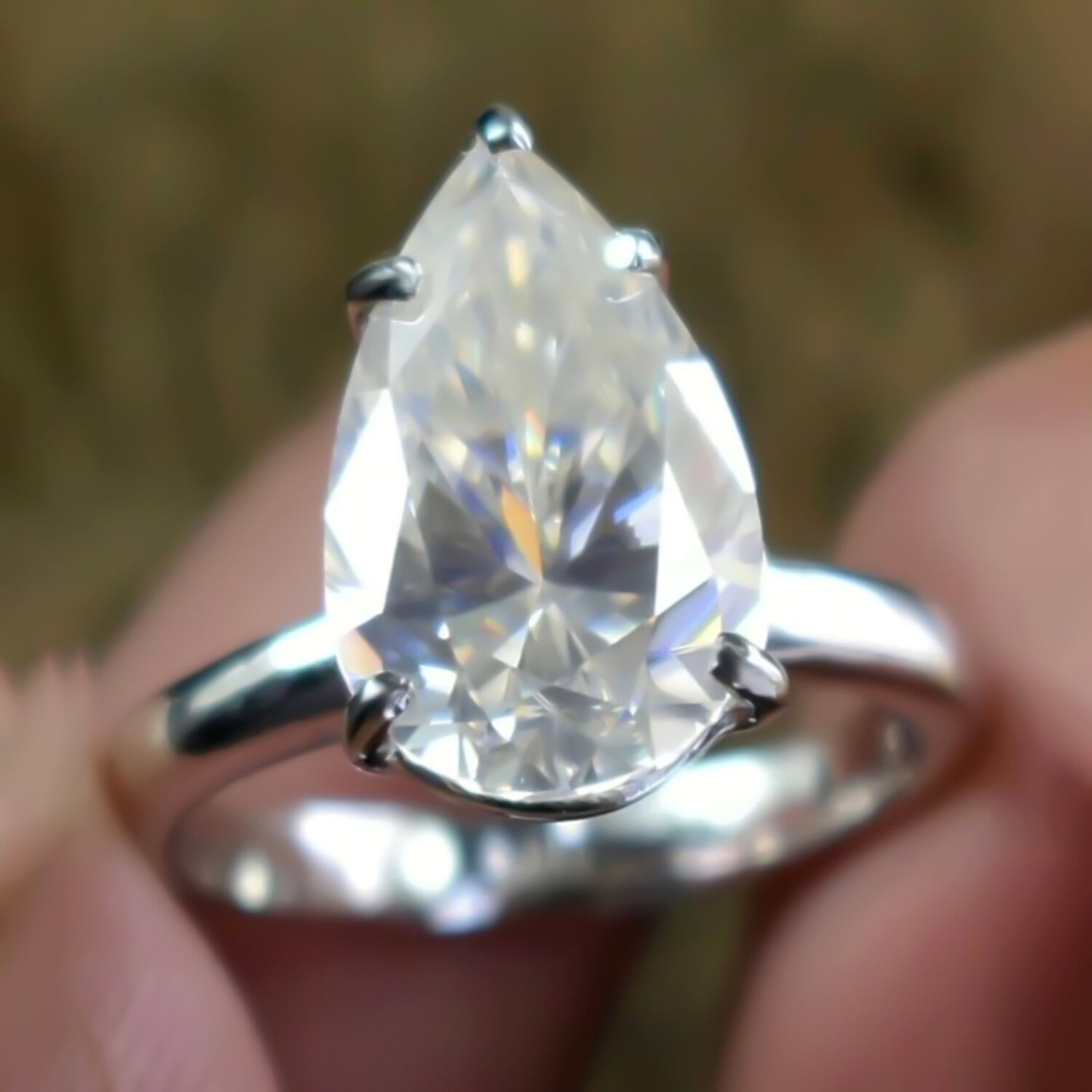 5.5ct VS1 Natural White Moissanite Ring Certified Gift For Women 18K Gold Plated Ve 18K Gold Plated