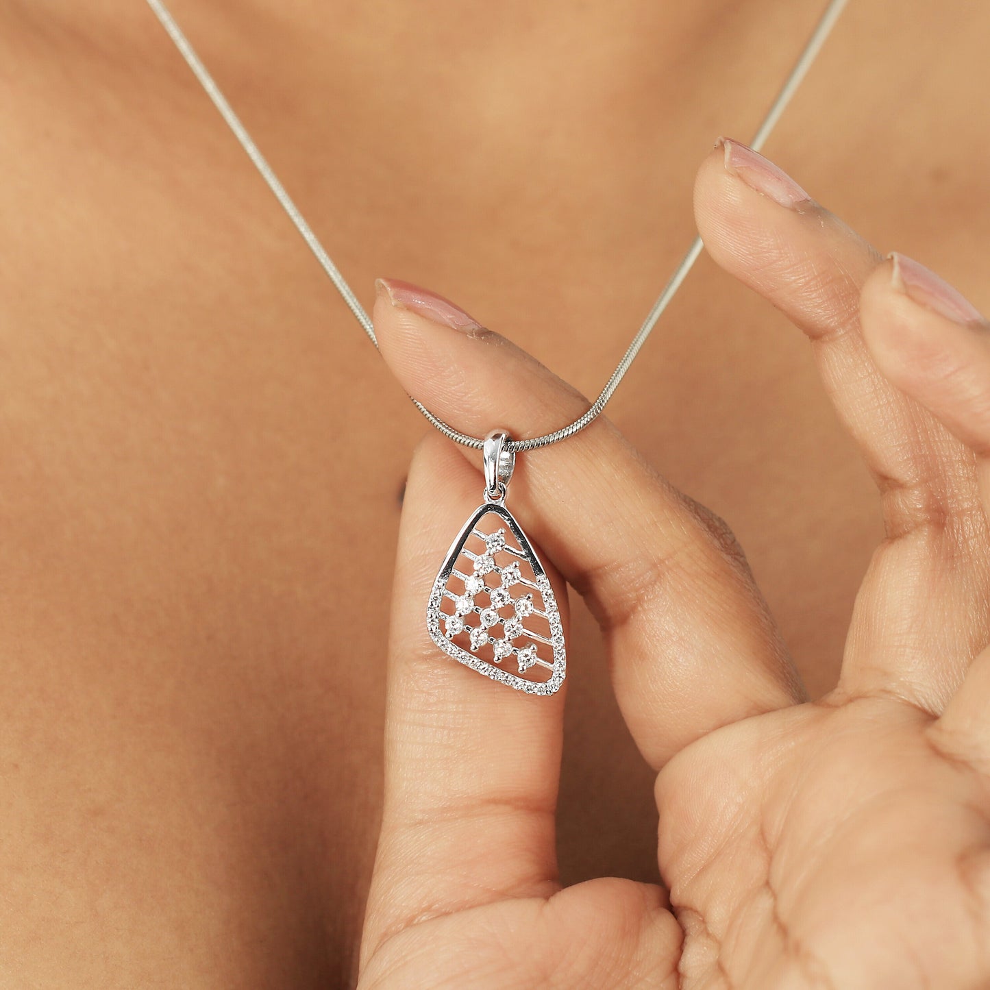 0.32 Ct Pendant in 18K Gold IGI Certified Natural Diamond Jewelry for Women - view 4