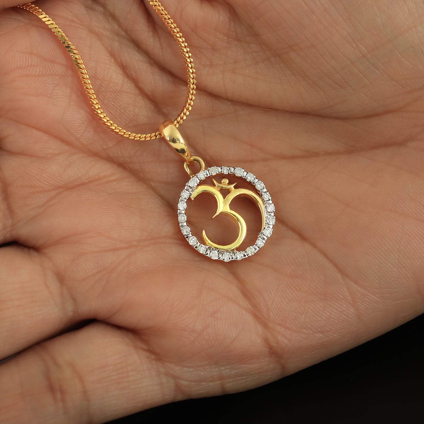 IGI Certified 0.24 Ct Natural Diamond Pendant 18k Gold Jewelry For Women