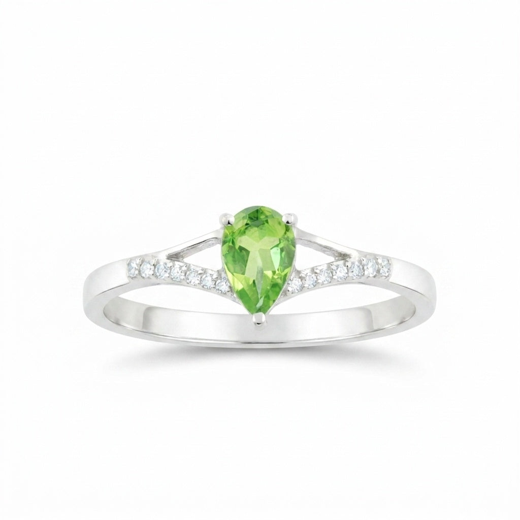 Pear Green Amethyst Classic Ring in 925 Sterling Silver for Anniversary