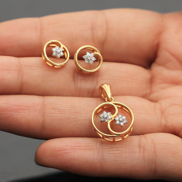 18KT 0.24 Ct. Natural Diamond Pendant And Earrings in  Yellow Gold
