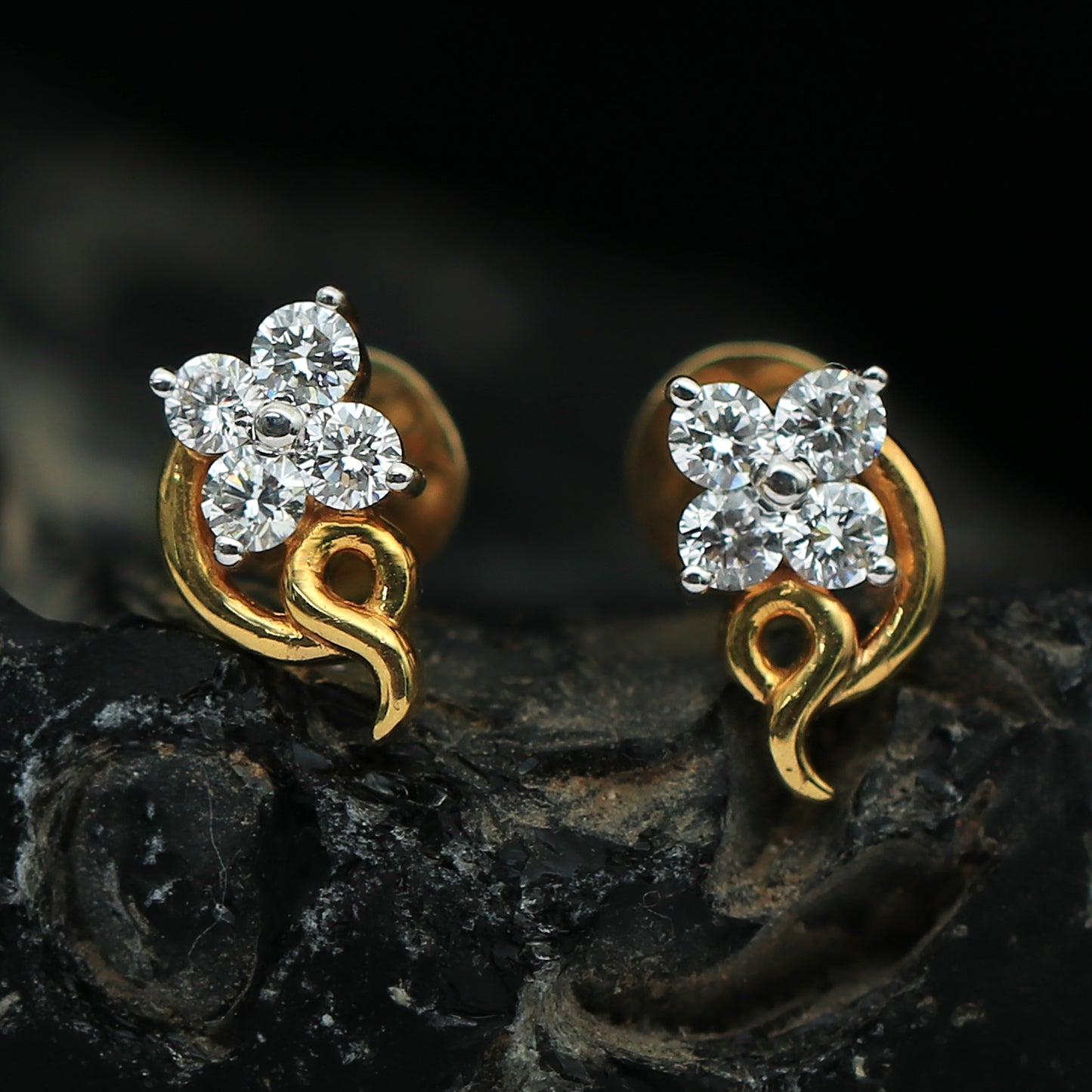 0.44 Ct. Natural Diamond Stud Earrings in 18K Yellow Gold IGI Certified