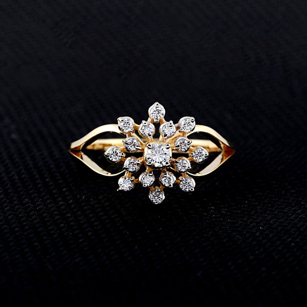 IGI Certified Lab Grown Diamond Oval Halo Ring, 0.24ct tw — 18K Solid Gold