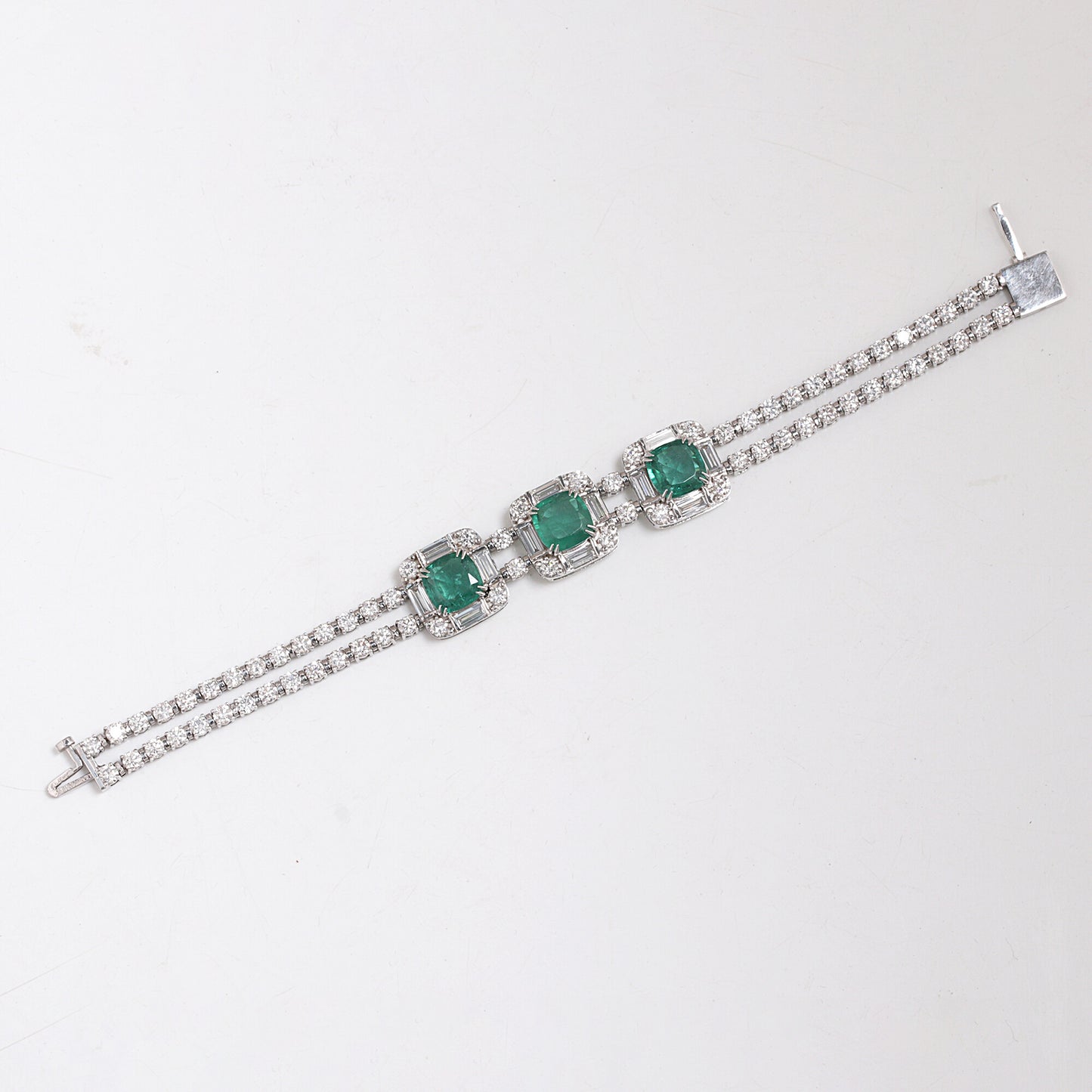 IGI Certified Lab Grown Emerald All-Stone Tennis Bracelet — 14K/18K Solid Gold, 17.47 Carat