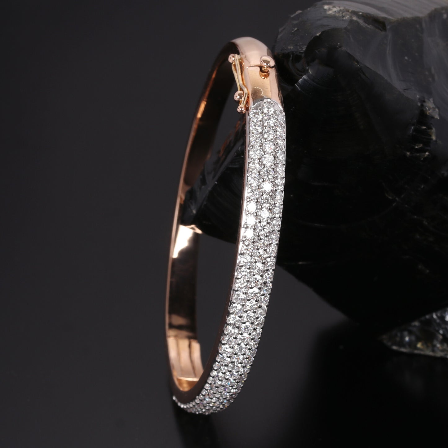 IGI Certified Lab Grown Diamond Wave Gold Bangle — 18K Solid Gold, 3.26 Carat