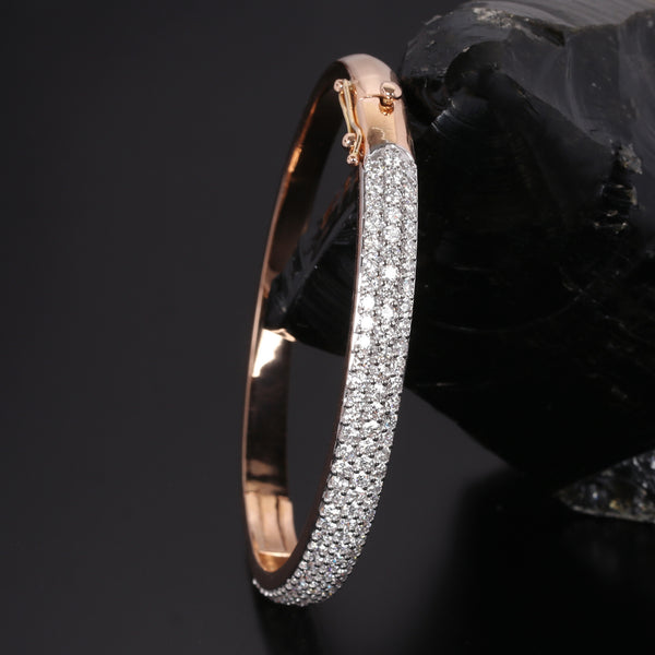IGI Certified Lab Grown Diamond Wave Gold Bangle — 18K Solid Gold, 3.26 Carat
