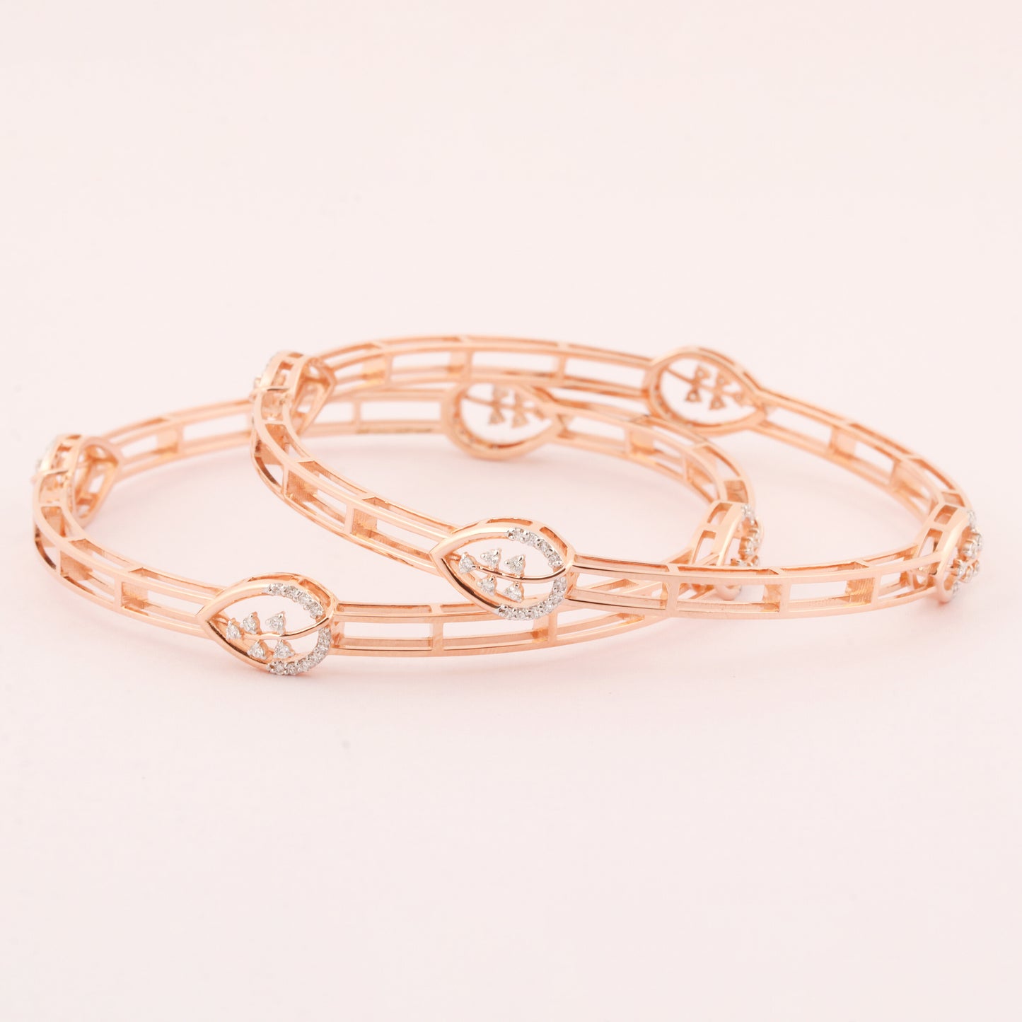 IGI Certified Lab Grown Diamond Pavé Bangle — 18K Solid Gold, 0.88 Carat