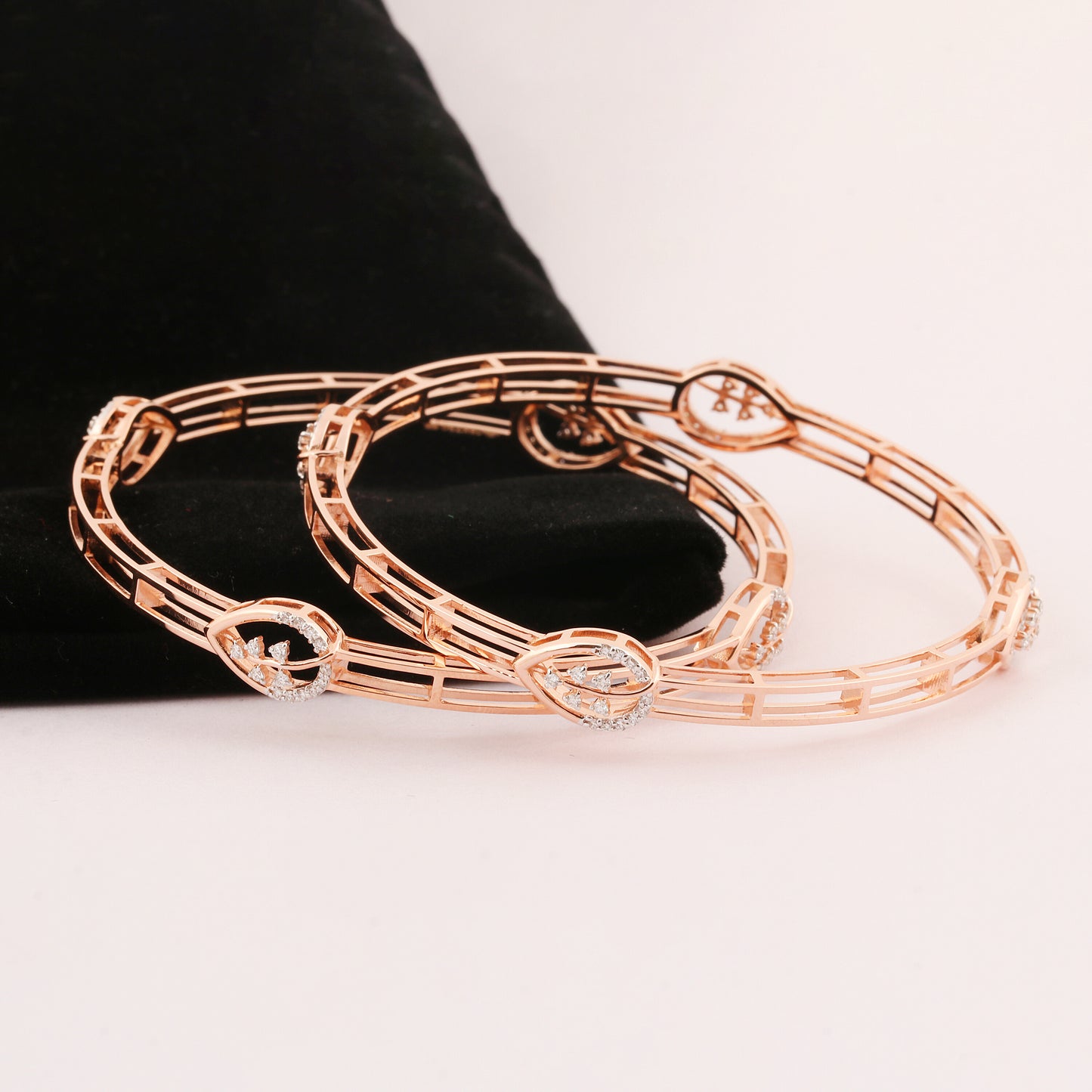 IGI Certified Lab Grown Diamond Pavé Bangle — 18K Solid Gold, 0.88 Carat