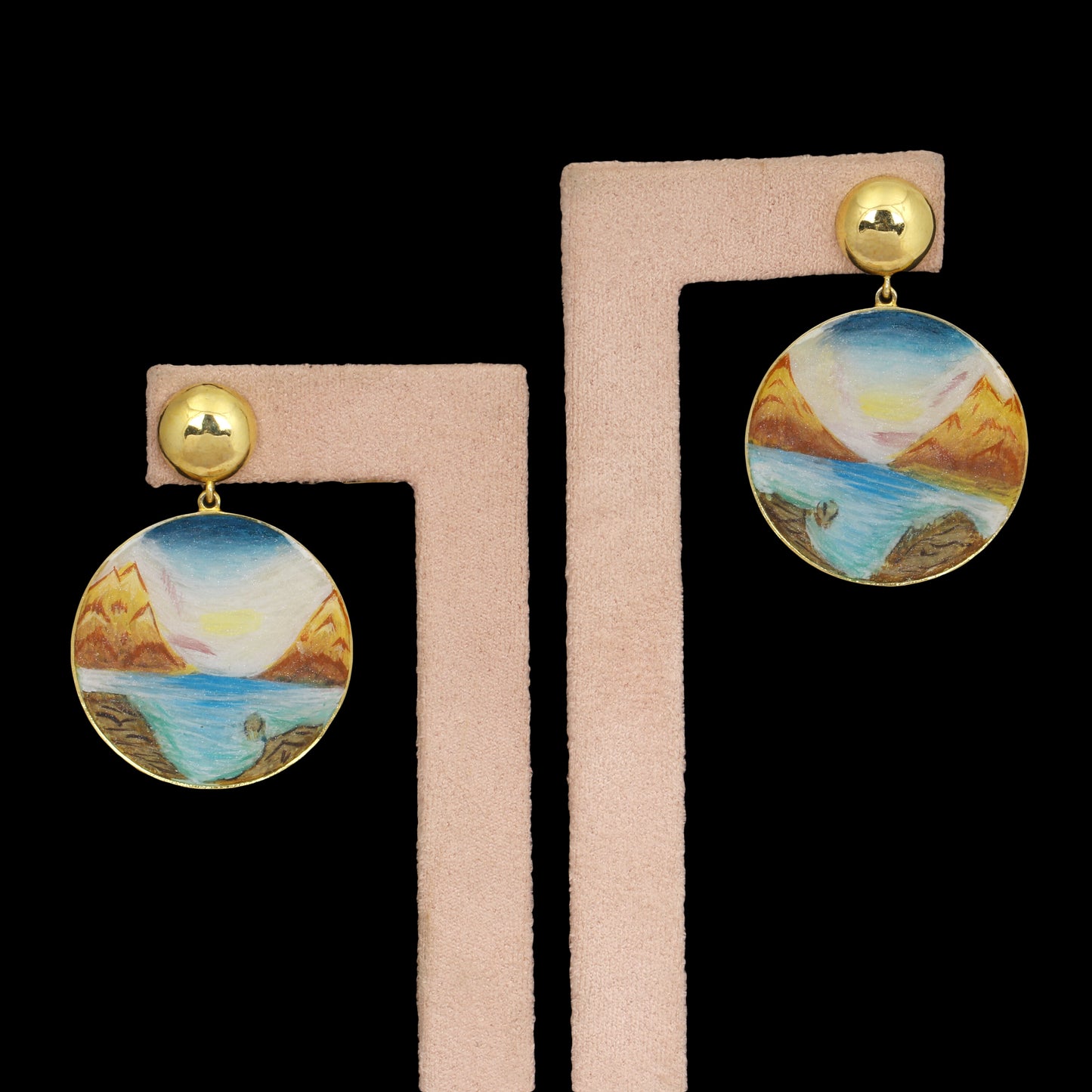 Lab Grown Onyx Pear Earrings — Solid 18K Gold