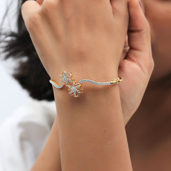 0.85ct Natural Diamond Bangle | 18K Yellow Gold | IGI Certified