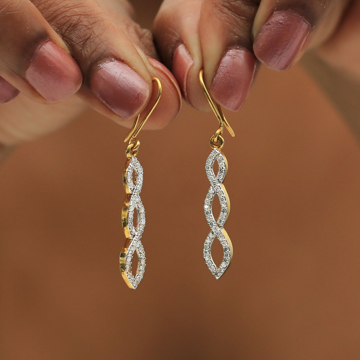 18K Yellow Gold Drop Earrings with Natural Diamond 0.68 Ct. Certified