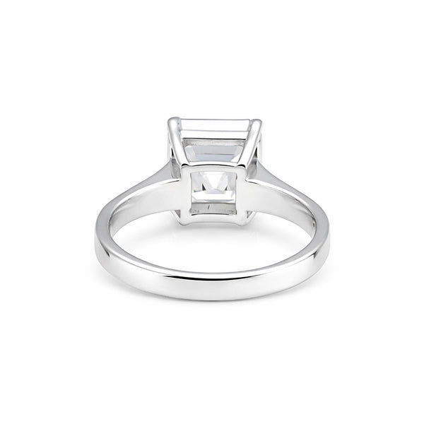 Inner band of 925 sterling silver with 18k gold vermeil on asscher solitaire