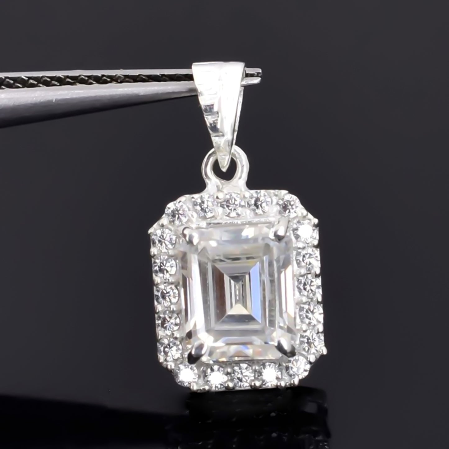 3.50 ct DEW Certified Moissanite Pendant 18K Gold Plated