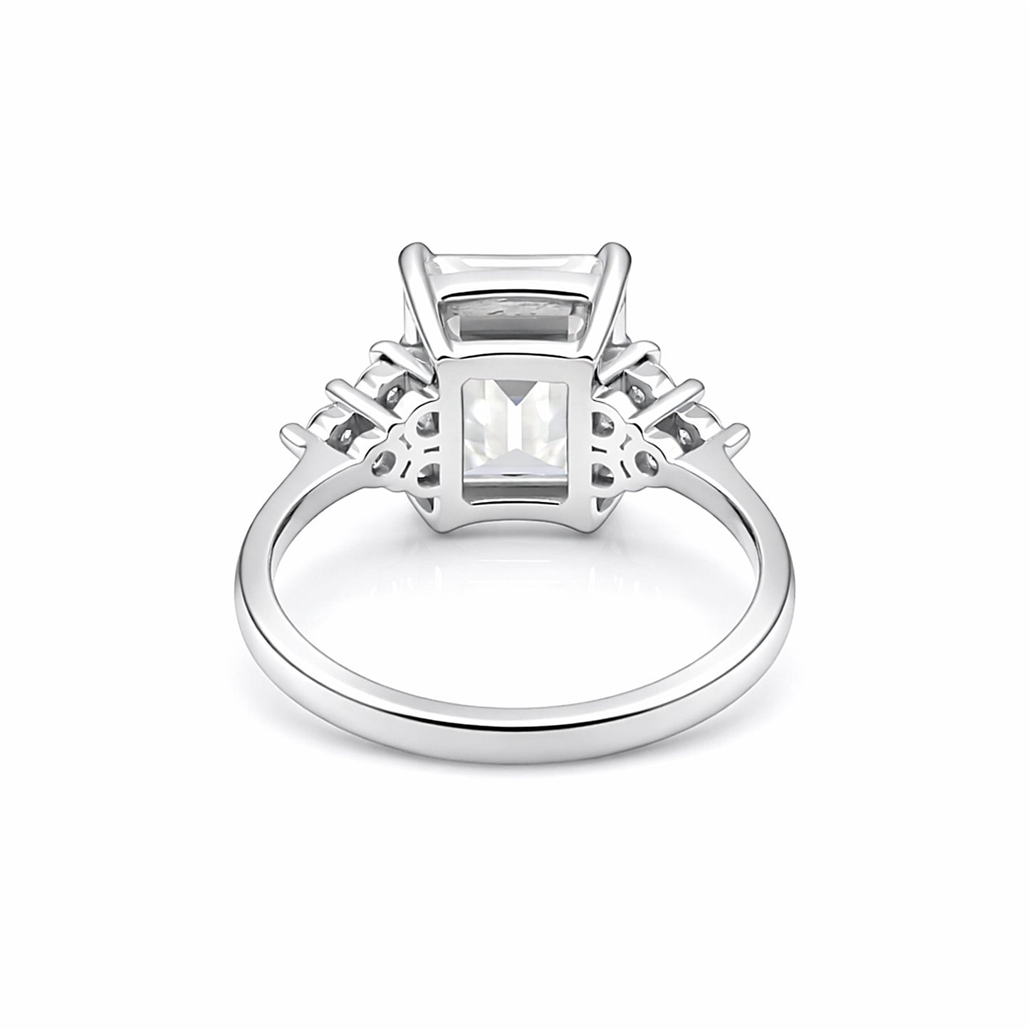 Detail of VS1 clarity emerald cut lab-grown diamond with stepped pavilion