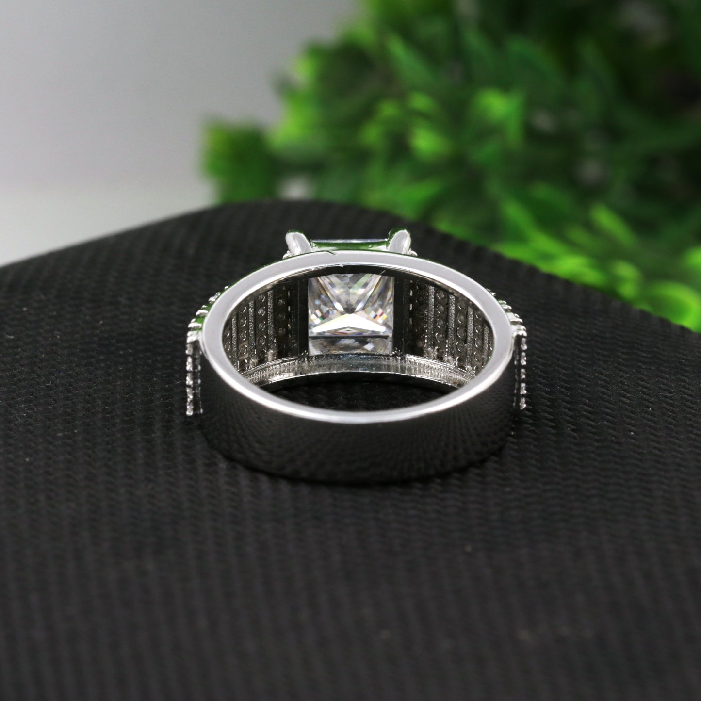1.50 Ct Princess Cut Lab Grown Diamond Ring — VS1 Clarity, 18k Gold Vermeil