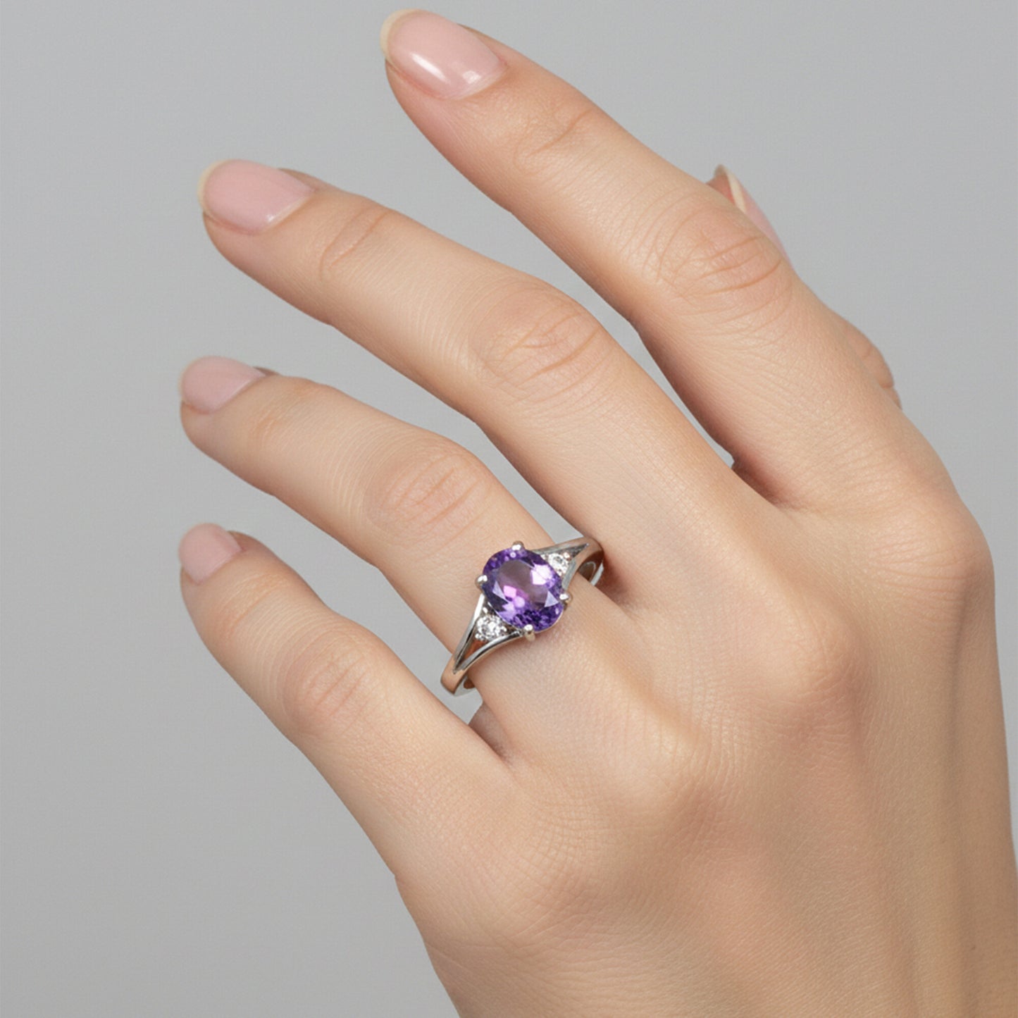 Oval Purple Amethyst Statement Ring in 925 Sterling Silver for Women Chic Design