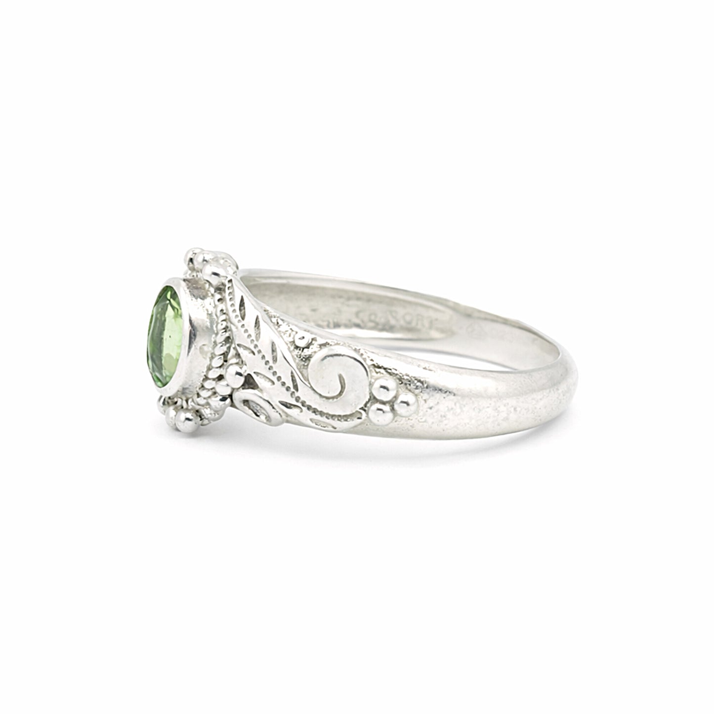 Certified Fashion Green Amethyst Oval Ring in 925 Sterling Silver for Her