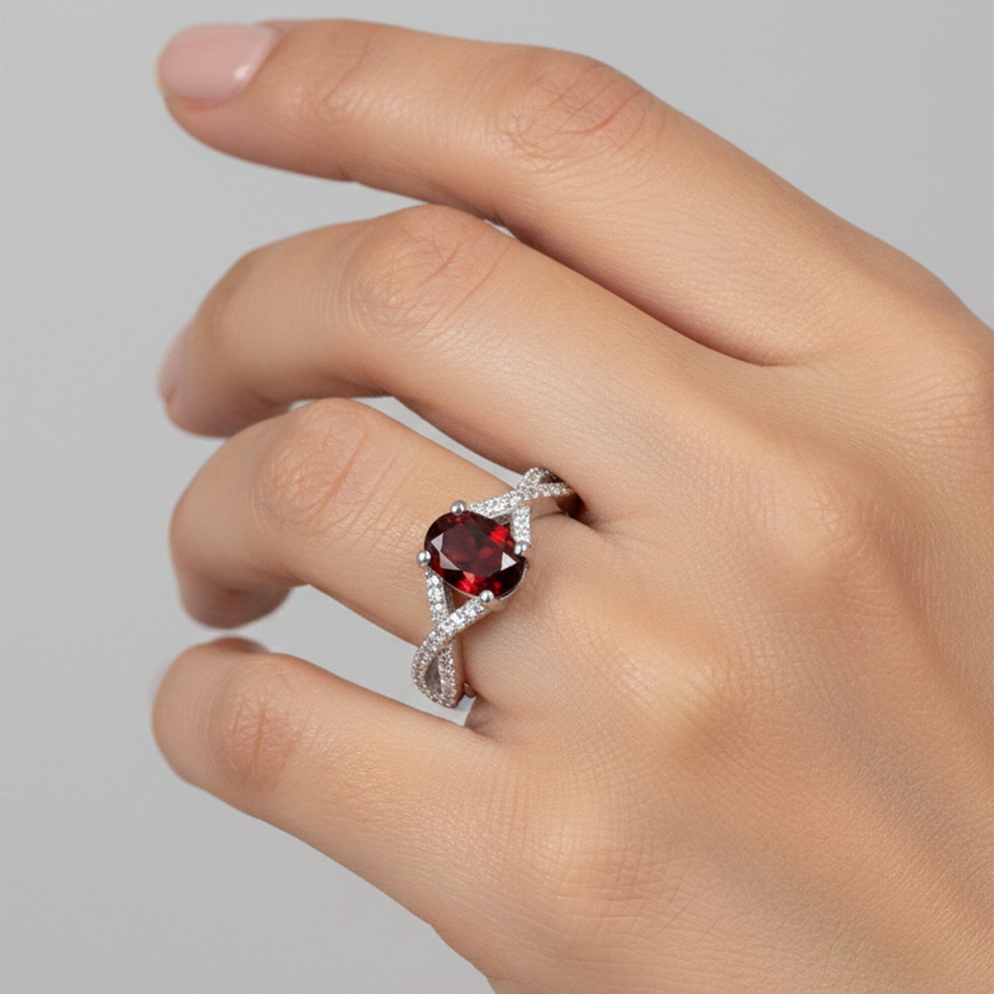 Red Ruby Oval Cut Ring 3.50 Ct in 925 Sterling Silver for Engagement Chic Design