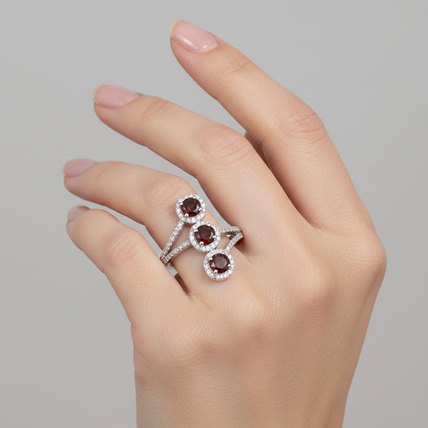 Red Garnet 3.50 Ct Round Cut Ring in 925 Sterling Silver for Wedding Chic Design