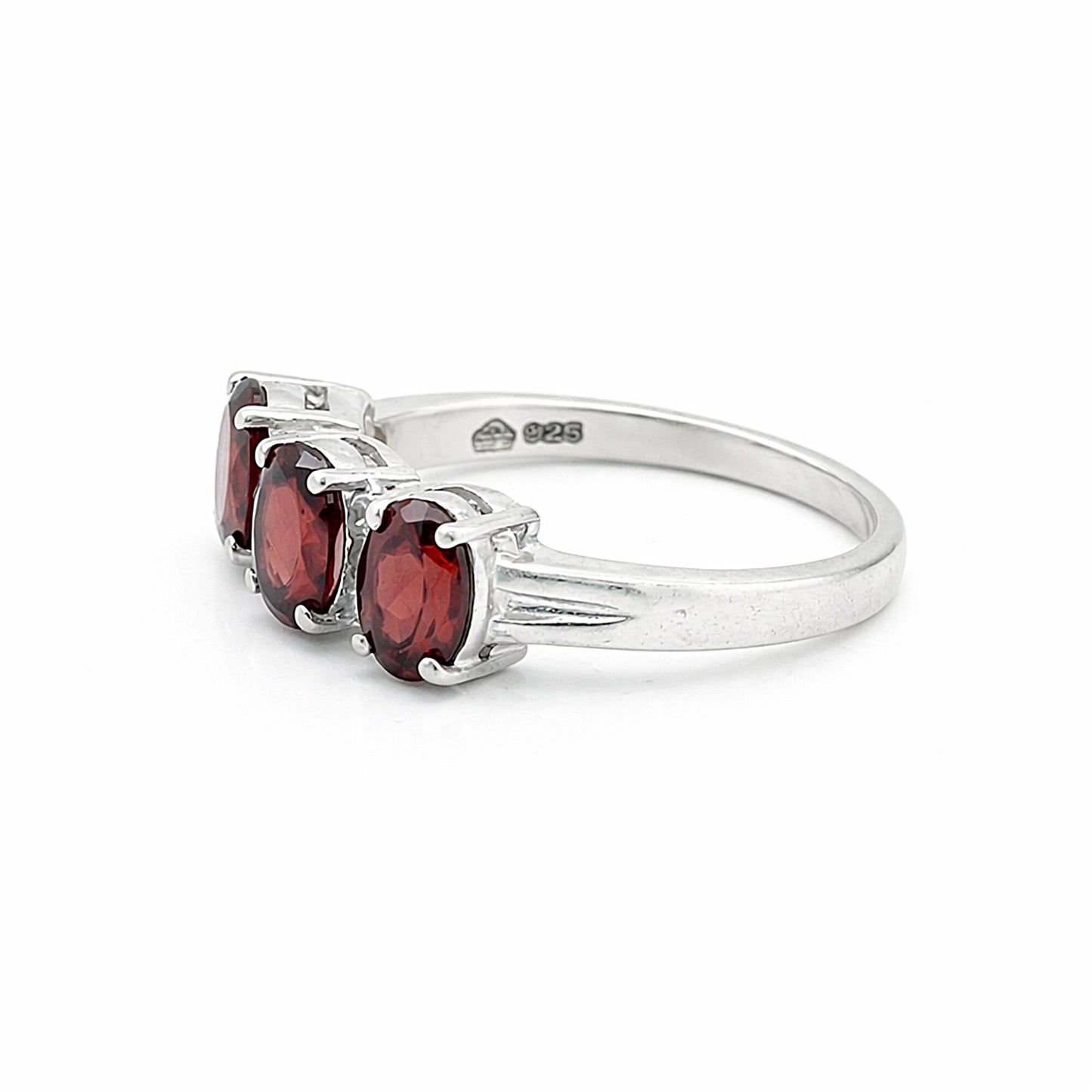 Red Garnet Ring Oval Cut 2.50 Ct 925 Sterling Silver for Her Trendy Pick