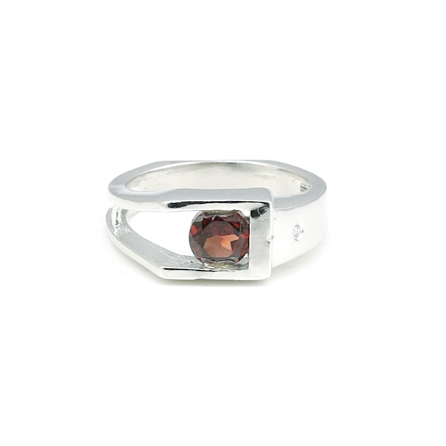 Red Garnet Ring 3.73 Ct Round Cut 925 Sterling Silver for Wedding Vintage Style