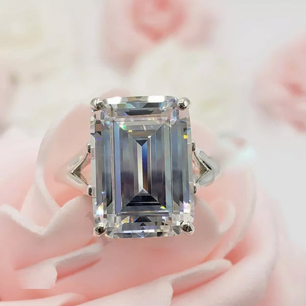 12.30 Ct Emerald Off White Moissanite Ring in – July Wedding Gift 18K Gold Plated V 18K Gold Plated