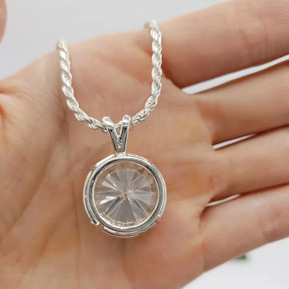 7.50 Ct White Round Cut Moissanite Solitaire Pendant In Vermeil 925 Silver - View 3 - GEMHUB & CO.