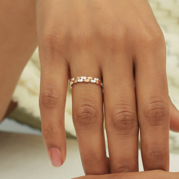 0.22 Ct. IGI Certified 18K Rose Gold GH VS Diamond Braided Ring Wedding Band - view 4