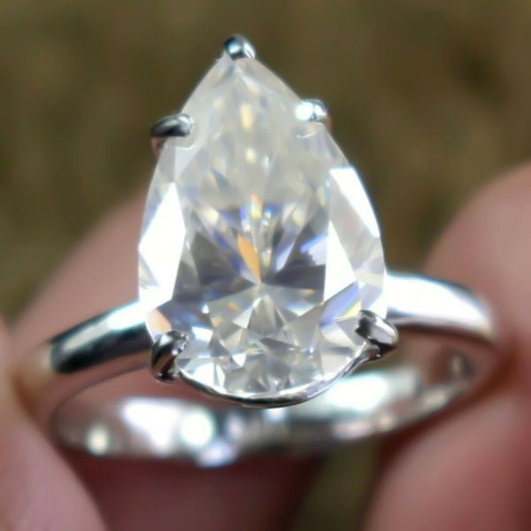 Certified 5.5ct VS1 White Moissanite Ring Jewelry Gift for Women 18K Gold Plated Ve 18K Gold Plated