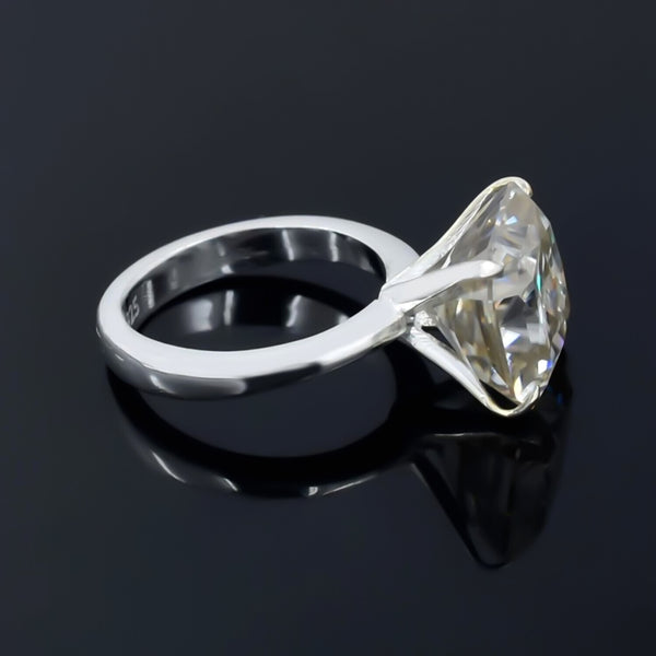 Certified Natural 4.90ct VS1 Radiant White Moissanite Ring For Birthday 18K Gold Plated