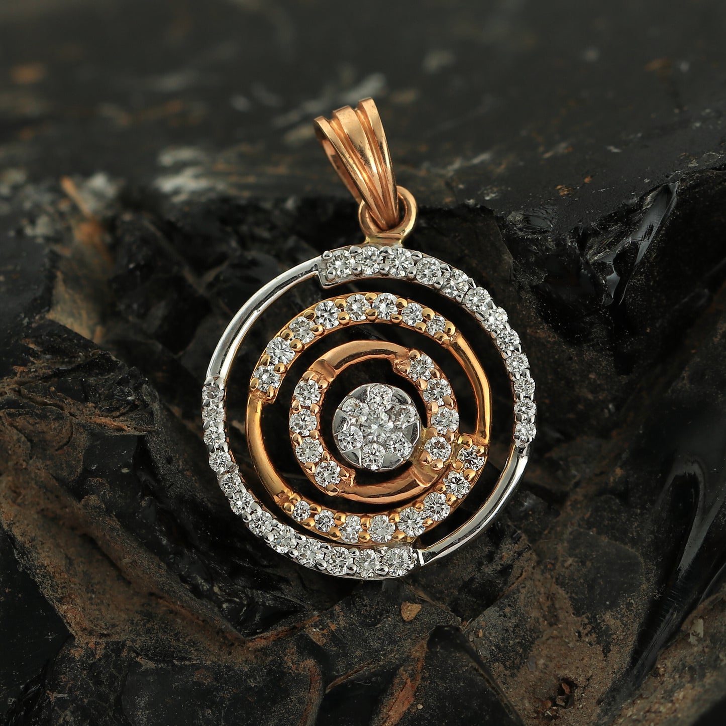 IGI Certified 0.80 Ct. Natural Diamond Necklace Pendant in 18K Gold For Women