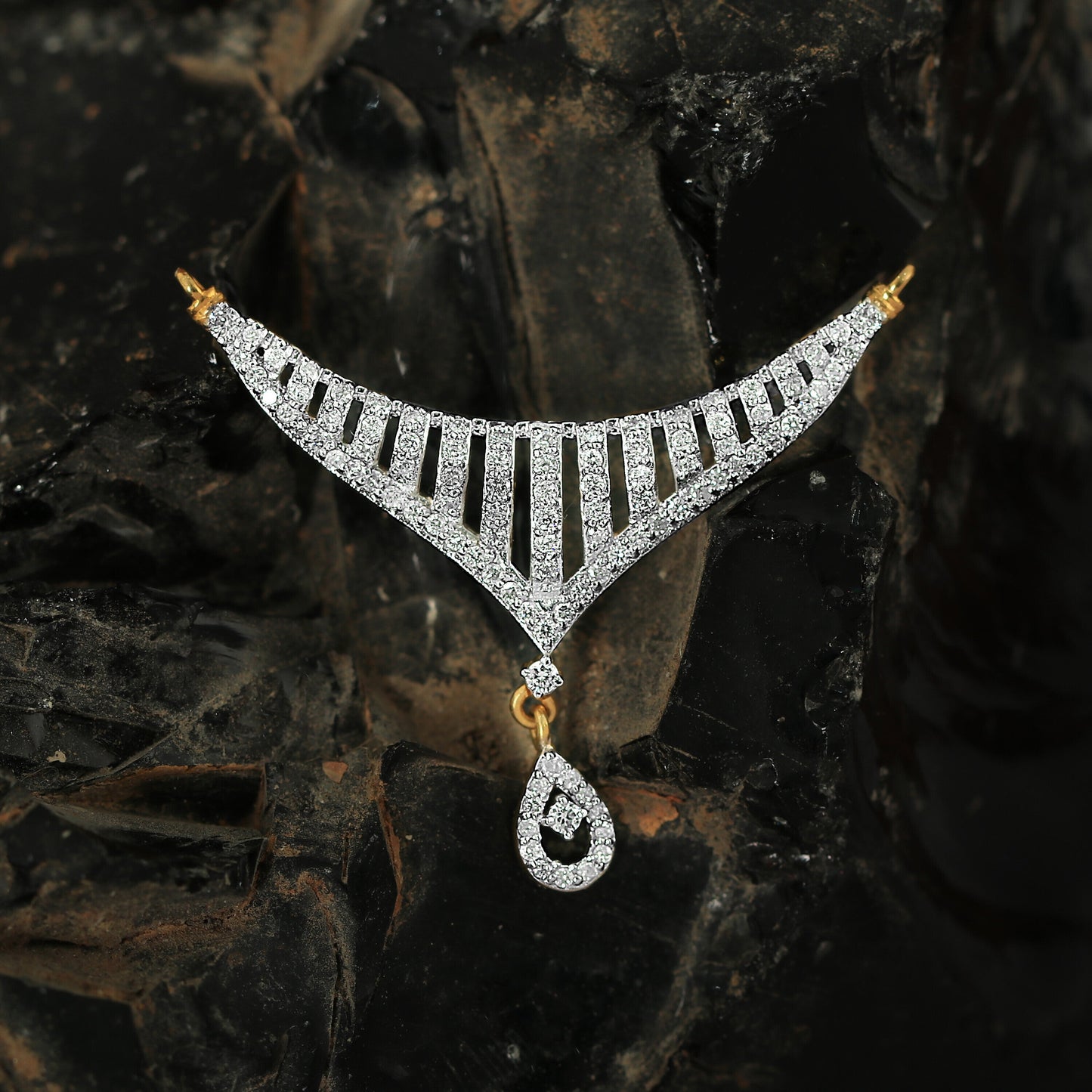 0.99 Ct IGI Certified Natural Diamond Elegant Pendant in 18K Gold Jewelry - view 4