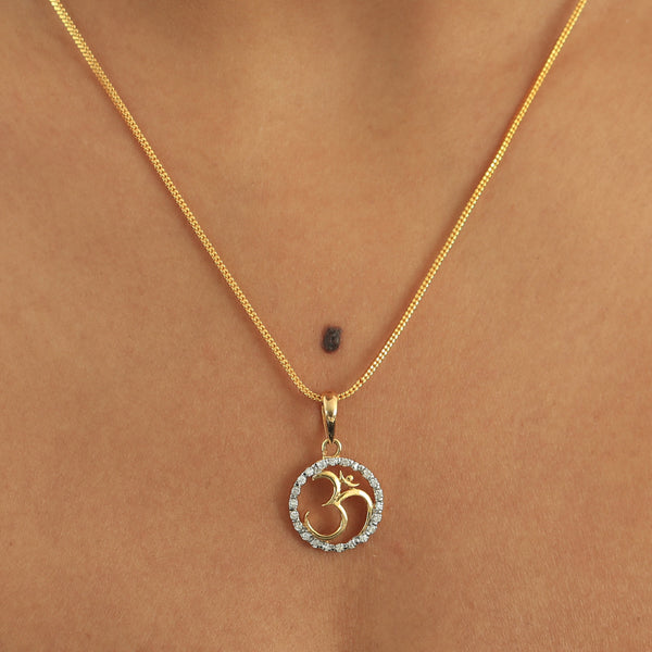 IGI Certified 0.24 Ct Natural Diamond Pendant 18k Gold Jewelry For Women