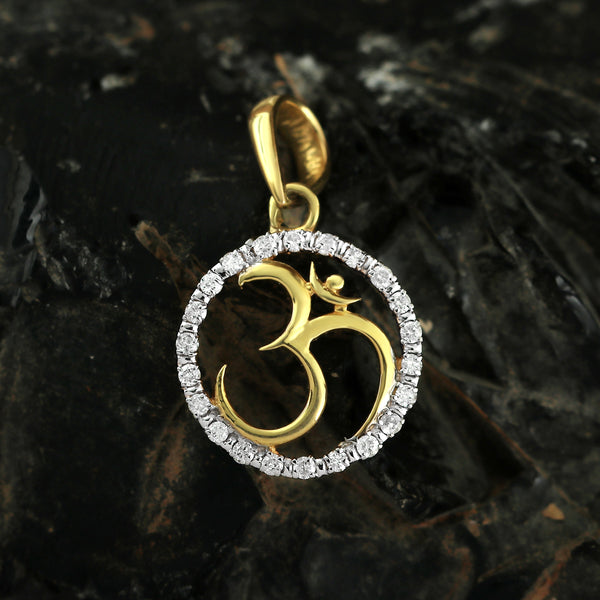 IGI Certified 0.24 Ct Natural Diamond Pendant 18k Gold Jewelry For Women