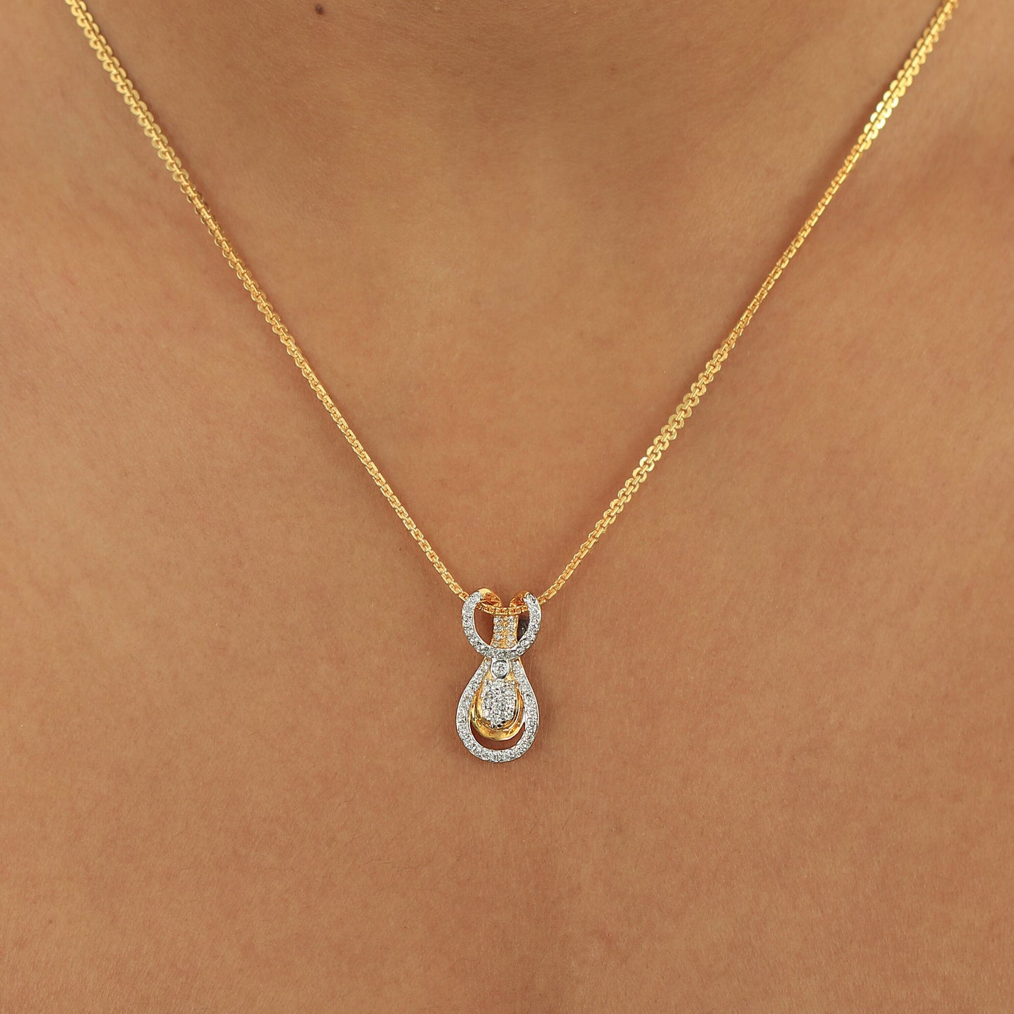 0.40 Ct IGI Certified Natural Diamond Pendant in 18K Gold Engagement Jewelry - view 5